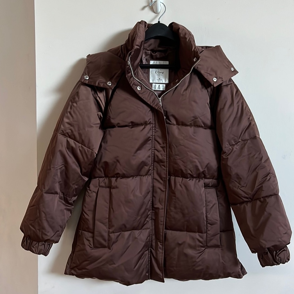 NWT Abercrombie Ultra, Size Medium Puff Coat